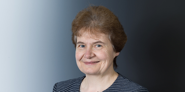 Dr Fiona Rayment, Prif Swyddog Gwyddoniaeth a Thechnoleg LNC (CSTO)